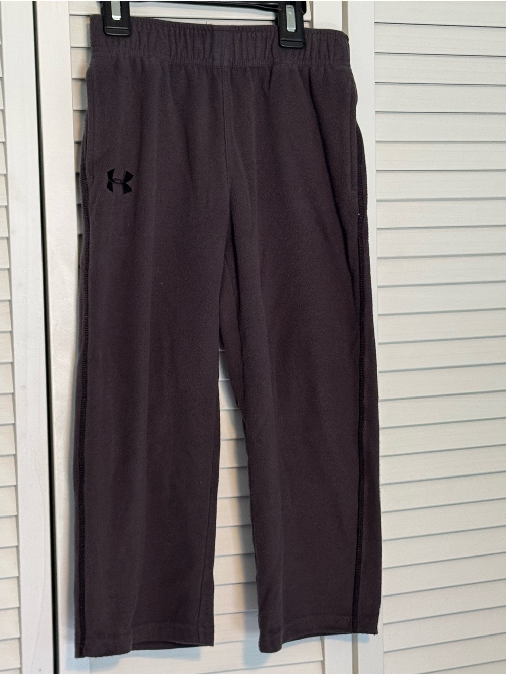 Under Armour 4T Charcoal Fleece Joggers with pockets